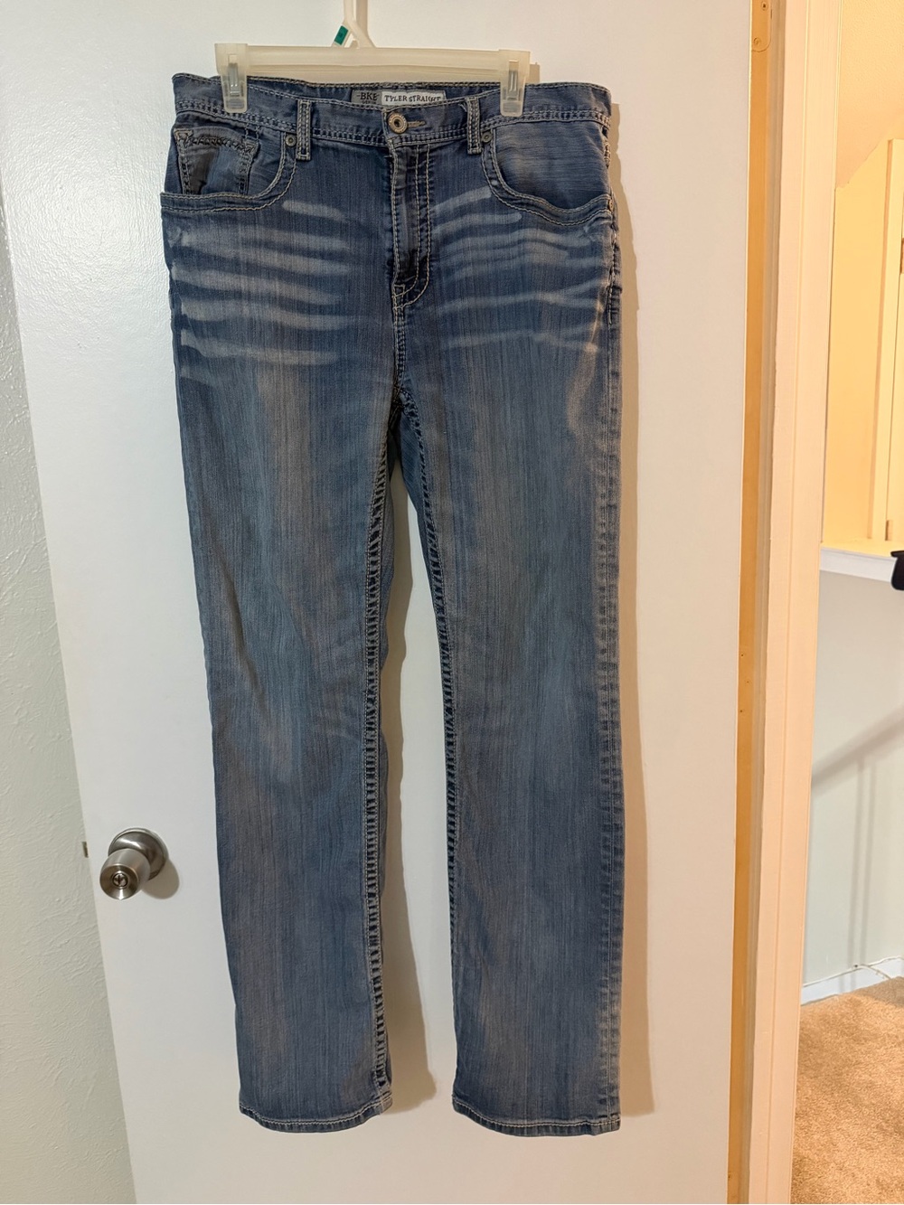 Men’s BKE Tyler Straight Leg Blue Jeans